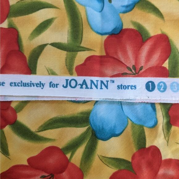 NEW Floral Cotton Remnant 42" x 30" Watercolor Rose - Picture 4 of 4